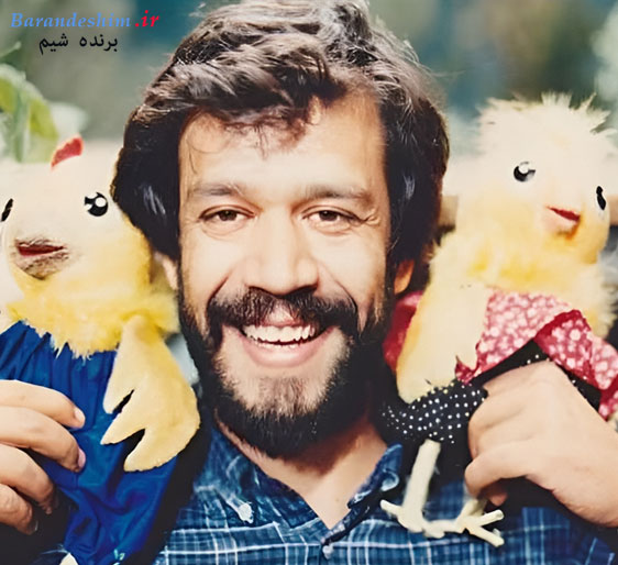 فعالیت حسن پورشیرازی در عروسک گردانی و تئاتر 